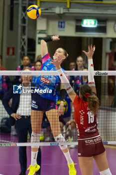 17/11/2024 - Lina Alsmeier (Igor Novara) during Volley Italian Championship Serie A Women 2024/25 match between Eurotek Uyba Busto Arsizio and Igor Novara at E-Work Arena, Busto Arsizio, Italy on November 17, 2024 - UYBA VOLLEY BUSTO ARSIZIO VS IGOR GORGONZOLA NOVARA - SERIE A1 FEMMINILE - VOLLEY