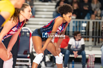 2024-11-16 - Ailama Cese Montalvo (Volley Bergamo 1991) during Volley Italian Championship Serie A Women 2024/25 match between Volley Bergamo 1991 and Reale Mutua Fenera Chieri '76 at Palafacchetti Treviglio (BG), Italy, on november 2024 - VOLLEY BERGAMO 1991 VS REALE MUTUA FENERA CHIERI '76 - SERIE A1 WOMEN - VOLLEYBALL