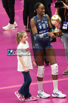 2024-11-22 - Paola Egonu (Numia VeroVolley Milano) top scorer serie A1 2023-2024 during Volley Italian Championship Serie A Women 2024/25 match between Numia VeroVolley Milano and Prosecco Doc Imoco Conegliano at Unipol Forum, Assago (MI), Italy on November 22, 2024 - VERO VOLLEY MILANO VS PROSECCO DOC IMOCO CONEGLIANO - SERIE A1 WOMEN - VOLLEYBALL