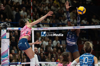 2024-11-22 - Gabriela Braga Guimaraes (Prosecco Doc Imoco Conegliano) during Volley Italian Championship Serie A Women 2024/25 match between Numia VeroVolley Milano and Prosecco Doc Imoco Conegliano at Unipol Forum, Assago (MI), Italy on November 22, 2024 - VERO VOLLEY MILANO VS PROSECCO DOC IMOCO CONEGLIANO - SERIE A1 WOMEN - VOLLEYBALL