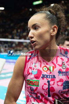 2024-11-22 - Gabriela Braga Guimaraes (Prosecco Doc Imoco Conegliano) during Volley Italian Championship Serie A Women 2024/25 match between Numia VeroVolley Milano and Prosecco Doc Imoco Conegliano at Unipol Forum, Assago (MI), Italy on November 22, 2024 - VERO VOLLEY MILANO VS PROSECCO DOC IMOCO CONEGLIANO - SERIE A1 WOMEN - VOLLEYBALL