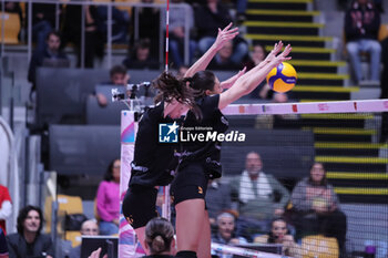 2024-11-23 - Roma Volley block - ROMA VOLLEY VS SAVINO DEL BENE SCANDICCI - SERIE A1 WOMEN - VOLLEYBALL