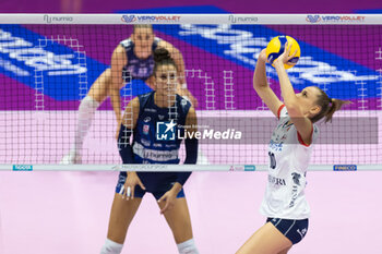 2024-10-16 - Sarah Van Aalen (Fenera Chieri '76) during Volley Italian Championship Serie A Women 2024/25 between Numia VeroVolley Milano and Reale Mutua Fenera Chieri at Opiquad Arena, Monza, Italy on October 16, 2024 - VERO VOLLEY MILANO VS REALE MUTUA FENERA CHIERI '76 - SERIE A1 WOMEN - VOLLEYBALL