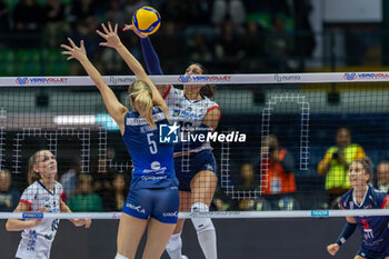 2024-10-16 - Katerina Zakchaiou (Fenera Chieri '76) during Volley Italian Championship Serie A Women 2024/25 between Numia VeroVolley Milano and Reale Mutua Fenera Chieri at Opiquad Arena, Monza, Italy on October 16, 2024 - VERO VOLLEY MILANO VS REALE MUTUA FENERA CHIERI '76 - SERIE A1 WOMEN - VOLLEYBALL