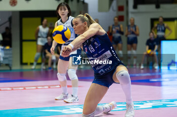 2024-10-16 - Nika Daalderop (Numia VeroVolley Milano) during Volley Italian Championship Serie A Women 2024/25 between Numia VeroVolley Milano and Reale Mutua Fenera Chieri at Opiquad Arena, Monza, Italy on October 16, 2024 - VERO VOLLEY MILANO VS REALE MUTUA FENERA CHIERI '76 - SERIE A1 WOMEN - VOLLEYBALL