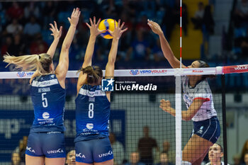 2024-10-16 - Avery Skinner (Fenera Chieri '76) during Volley Italian Championship Serie A Women 2024/25 between Numia VeroVolley Milano and Reale Mutua Fenera Chieri at Opiquad Arena, Monza, Italy on October 16, 2024 - VERO VOLLEY MILANO VS REALE MUTUA FENERA CHIERI '76 - SERIE A1 WOMEN - VOLLEYBALL