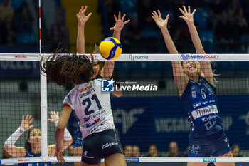 2024-10-16 - Monster block of Alessia Orro (Numia VeroVolley Milano) during Volley Italian Championship Serie A Women 2024/25 between Numia VeroVolley Milano and Reale Mutua Fenera Chieri at Opiquad Arena, Monza, Italy on October 16, 2024 - VERO VOLLEY MILANO VS REALE MUTUA FENERA CHIERI '76 - SERIE A1 WOMEN - VOLLEYBALL