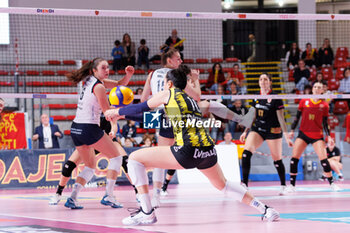 30/10/2024 - Martina Armini of Volley Bergamo, Michaela Mlejnkova of Volley Bergamo during the 5th round of the Serie A1 Women's Volleyball Championship between Roma Volley Club and Volley Bergamo on oct 30, 2024 at the Palazzetto dello Sport in Rome. - ROMA VOLLEY VS VOLLEY BERGAMO 1991 - SERIE A1 FEMMINILE - VOLLEY