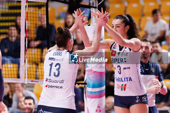 30/10/2024 - Ashley Evans of Volley Bergamo, Virginia Adriano of Volley Bergamo during the 5th round of the Serie A1 Women's Volleyball Championship between Roma Volley Club and Volley Bergamo on oct 30, 2024 at the Palazzetto dello Sport in Rome. - ROMA VOLLEY VS VOLLEY BERGAMO 1991 - SERIE A1 FEMMINILE - VOLLEY