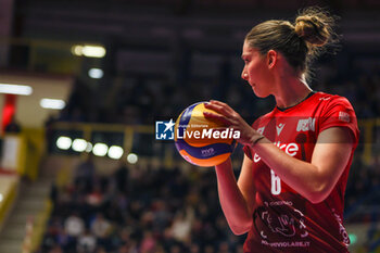 2024-11-17 - Silke Van Avermaet #6 of UYBA Eurotek Volley Busto Arsizio seen in action during Volley Serie A women 2024/25 match between UYBA Eurotek Volley Busto Arsizio and Igor Gorgonzola Novara at E-Work Arena. Final score UYBA Eurotek Volley Busto Arsizio 3 | 0 Igor Gorgonzola Novara - UYBA VOLLEY BUSTO ARSIZIO VS IGOR GORGONZOLA NOVARA - SERIE A1 WOMEN - VOLLEYBALL