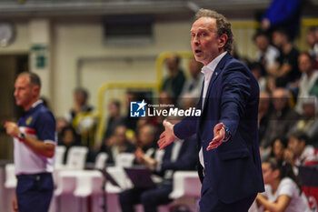 2024-11-17 - Lorenzo Bernardi head coach of Igor Gorgonzola Novara reacts during Volley Serie A women 2024/25 match between UYBA Eurotek Volley Busto Arsizio and Igor Gorgonzola Novara at E-Work Arena. Final score UYBA Eurotek Volley Busto Arsizio 3 | 0 Igor Gorgonzola Novara - UYBA VOLLEY BUSTO ARSIZIO VS IGOR GORGONZOLA NOVARA - SERIE A1 WOMEN - VOLLEYBALL