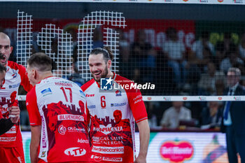 2024-09-21 - 6 Antoine Brizard (Gas Sales Bluenergy Piacenza) happiness - SIR SUSA VIM PERUGIA VS GAS SALES BLUENERGY PIACENZA - SUPERCOPPA - VOLLEYBALL