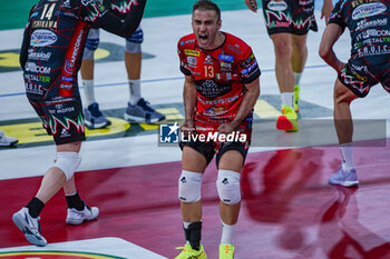 2024-09-21 - 13 Massimo Colaci (Sir Susa Vim Perugia) exultation - SIR SUSA VIM PERUGIA VS GAS SALES BLUENERGY PIACENZA - SUPERCOPPA - VOLLEYBALL