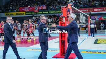 2024-09-21 - Andrea Anastasi (Head Coach of Gas Sales Bluenergy Piacenza) and Angelo Lorenzetti (Head Coach of Sir Susa Vim Perugia) - SIR SUSA VIM PERUGIA VS GAS SALES BLUENERGY PIACENZA - SUPERCOPPA - VOLLEYBALL