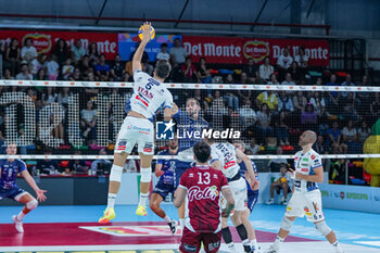 2024-09-21 - Attack of 5 Alessandro Michieletto (Itas Trentino) - ITAS TRENTINO VS VERO VOLLEY MONZA - SUPERCOPPA - VOLLEYBALL