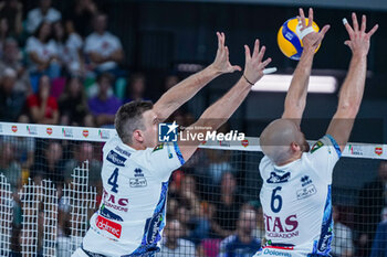 2024-09-21 - Monsterblock of Jan Kozamernik and Riccardo Sbertoli (Itas Trentino) - ITAS TRENTINO VS VERO VOLLEY MONZA - SUPERCOPPA - VOLLEYBALL