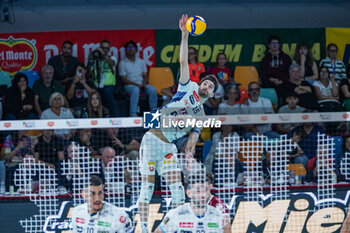 2024-09-21 - 15 Daniele Lavia (Itas Trentino) at service - ITAS TRENTINO VS VERO VOLLEY MONZA - SUPERCOPPA - VOLLEYBALL