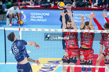 2024-09-22 - 15 Daniele Lavia (Itas Trentino) attack, Simone Giannelli (Sir Susa Vim Perugia) block - FINAL - SIR SUSA VIM PERUGIA VS ITAS TRENTINO - SUPERCOPPA - VOLLEYBALL