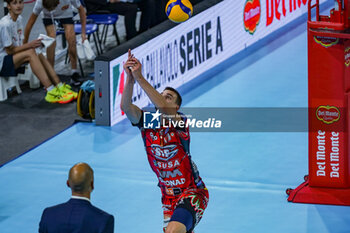 2024-09-22 - 6 Simone Giannelli (Sir Susa Vim Perugia) on defense - FINAL - SIR SUSA VIM PERUGIA VS ITAS TRENTINO - SUPERCOPPA - VOLLEYBALL