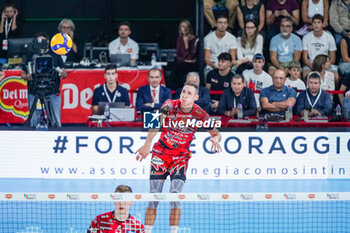 2024-09-22 - 19 Roberto Russo (Sir Susa Vim Perugia) at service - FINAL - SIR SUSA VIM PERUGIA VS ITAS TRENTINO - SUPERCOPPA - VOLLEYBALL