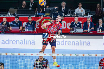 2024-09-22 - 6 Simone Giannelli (Sir Susa Vim Perugia) at service - FINAL - SIR SUSA VIM PERUGIA VS ITAS TRENTINO - SUPERCOPPA - VOLLEYBALL