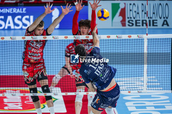 2024-09-22 - 15 Daniele Lavia (Itas Trentino) attack vs 14 Yuki Ishikawa (Sir Susa Vim Perugia) - FINAL - SIR SUSA VIM PERUGIA VS ITAS TRENTINO - SUPERCOPPA - VOLLEYBALL