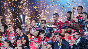 2024-09-22 - Perugia celebrates the victory - FINAL - SIR SUSA VIM PERUGIA VS ITAS TRENTINO - SUPERCOPPA - VOLLEYBALL