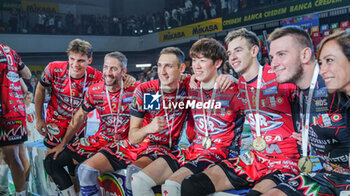 2024-09-22 - Perugia celebrates the victory - FINAL - SIR SUSA VIM PERUGIA VS ITAS TRENTINO - SUPERCOPPA - VOLLEYBALL