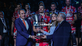 2024-09-22 - 6 Simone Giannelli (Sir Susa Vim Perugia) with the cup - FINAL - SIR SUSA VIM PERUGIA VS ITAS TRENTINO - SUPERCOPPA - VOLLEYBALL