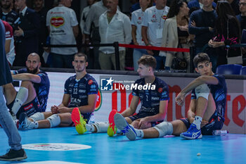 2024-09-22 - Trentino players sadness - FINAL - SIR SUSA VIM PERUGIA VS ITAS TRENTINO - SUPERCOPPA - VOLLEYBALL