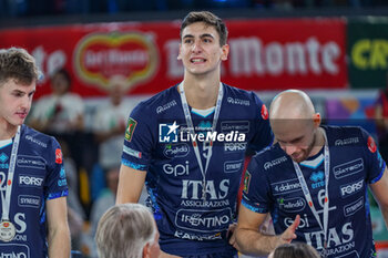 2024-09-22 - 5 Alessandro Michieletto (Itas Trentino) with medal - FINAL - SIR SUSA VIM PERUGIA VS ITAS TRENTINO - SUPERCOPPA - VOLLEYBALL