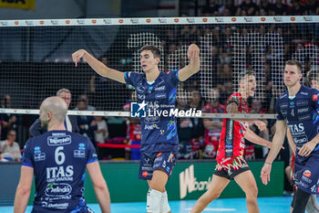 2024-09-22 - 5 Alessandro Michieletto (Itas Trentino) reaction - FINAL - SIR SUSA VIM PERUGIA VS ITAS TRENTINO - SUPERCOPPA - VOLLEYBALL