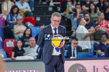 2024-09-22 - Angelo Lorenzetti (Head Coach of Sir Susa Vim Perugia) - FINAL - SIR SUSA VIM PERUGIA VS ITAS TRENTINO - SUPERCOPPA - VOLLEYBALL