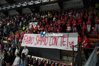 2024-01-14 - Lube fan banner for the death of his mother balaso fabio (n.7 cucine lube civitanova) - SIR SAFETY SUSA VIM PERUGIA VS CUCINE LUBE CIVITANOVA - SUPERLEAGUE SERIE A - VOLLEYBALL