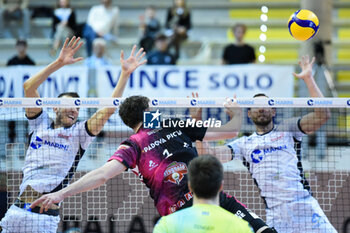 2024-01-21 - Gardini Davide attack (Pallavolo Padova) - CISTERNA VOLLEY VS PALLAVOLO PADOVA - SUPERLEAGUE SERIE A - VOLLEYBALL