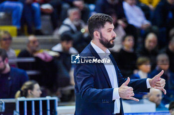 2024-01-21 - coach Falasca Guillermo (Cisterna Volley) - CISTERNA VOLLEY VS PALLAVOLO PADOVA - SUPERLEAGUE SERIE A - VOLLEYBALL