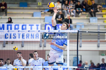 2024-02-14 - (Cisterna Volley)Faure Theo Alexandre attack - CISTERNA VOLLEY VS SIR SAFETY SUSA VIM PERUGIA - SUPERLEAGUE SERIE A - VOLLEYBALL