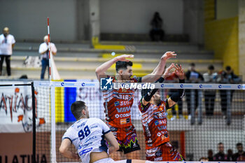 2024-02-14 - (Cisterna Volley)Peric Pavle attack - CISTERNA VOLLEY VS SIR SAFETY SUSA VIM PERUGIA - SUPERLEAGUE SERIE A - VOLLEYBALL