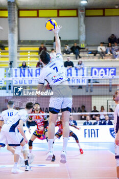 2024-02-14 - (Cisterna Volley) Ramon Ferragut Jordi serve - CISTERNA VOLLEY VS SIR SAFETY SUSA VIM PERUGIA - SUPERLEAGUE SERIE A - VOLLEYBALL