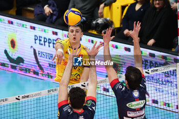 2024-02-14 - Attack of Tommaso Rinaldi during the Superleague match between Valsa Group Modena and Cisterna Volleyball at PalaPanini Modena on February 11, 2024 in Modena, Italy. - VALSA GROUP MODENA VS GIOIELLA PRISMA TARANTO - SUPERLEAGUE SERIE A - VOLLEYBALL