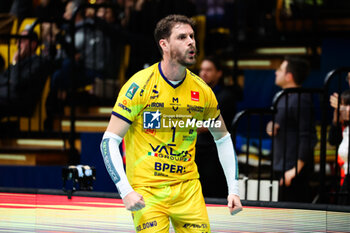 2024-02-14 - Bruno Rezende of Valsa Group Modena celebrates the point during the Superleague match between Valsa Group Modena Prisma Taranto Volleyball at PalaPanini Modena on February 15, 2024 in Modena, Italy. - VALSA GROUP MODENA VS GIOIELLA PRISMA TARANTO - SUPERLEAGUE SERIE A - VOLLEYBALL