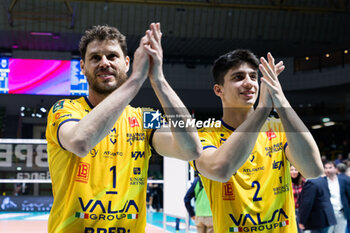 2024-02-14 - Bruno Rezende and Mattia Boninfante celebrates the victory of Superleague match between Valsa Group Modena and Prisma Taranto Volleyball at PalaPanini Modena on February 15, 2024 in Modena, Italy. - VALSA GROUP MODENA VS GIOIELLA PRISMA TARANTO - SUPERLEAGUE SERIE A - VOLLEYBALL
