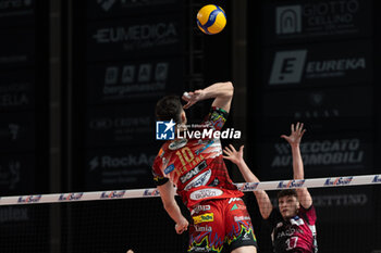 2024-02-18 - Spike of Wassim Ben Tara during the Pallavolo Padova vs Sir Safety Susa Vim Perugia at the Kioene Arena in Padova, Italy on February 18, 2024 - PALLAVOLO PADOVA VS SIR SAFETY SUSA VIM PERUGIA - SUPERLEAGUE SERIE A - VOLLEYBALL
