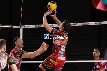 2024-02-18 - Gregor Ropret during the Pallavolo Padova vs Sir Safety Susa Vim Perugia at the Kioene Arena in Padova, Italy on February 18, 2024 - PALLAVOLO PADOVA VS SIR SAFETY SUSA VIM PERUGIA - SUPERLEAGUE SERIE A - VOLLEYBALL