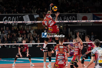 2024-02-18 - Spike of Sebastian Sole during the Pallavolo Padova vs Sir Safety Susa Vim Perugia at the Kioene Arena in Padova, Italy on February 18, 2024 - PALLAVOLO PADOVA VS SIR SAFETY SUSA VIM PERUGIA - SUPERLEAGUE SERIE A - VOLLEYBALL