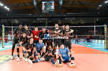 2024-02-18 - Cucine Lube Civitanova's group photo after the match - CUCINE LUBE CIVITANOVA VS CISTERNA VOLLEY - SUPERLEAGUE SERIE A - VOLLEYBALL