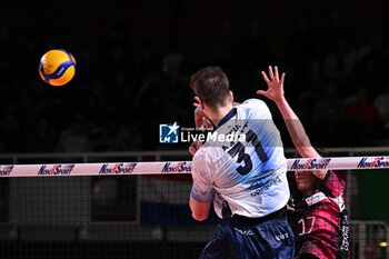 2024-02-24 - Arthur Szwar during ( Mint Vero Volley Monza ) VolleyBall Superleague Serie A game between Pallavolo Padova and Mint Vero Volley Monza at Kioene Arena in Padova, Italy on February 24, 2024 - PALLAVOLO PADOVA VS VERO VOLLEY MONZA - SUPERLEAGUE SERIE A - VOLLEYBALL