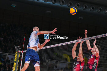 2024-02-24 - Gianluca Galassi ( Mint Vero Volley Monza ) during VolleyBall Superleague Serie A game between Pallavolo Padova and Mint Vero Volley Monza at Kioene Arena in Padova, Italy on February 24, 2024 - PALLAVOLO PADOVA VS VERO VOLLEY MONZA - SUPERLEAGUE SERIE A - VOLLEYBALL