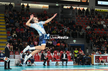 2024-03-06 - Mint Vero Volley Monza's Galassi Gianluca #11 serve - PLAYOFF - CUCINE LUBE CIVITANOVA VS MINE VERO VOLLEY MONZA - SUPERLEAGUE SERIE A - VOLLEYBALL