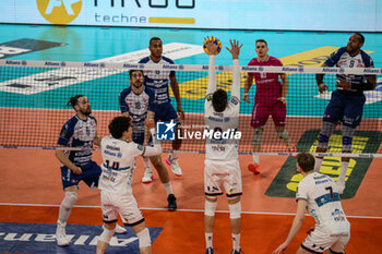 2024-03-10 - MONSTER BLOCK AGUSTIN LOSER (POWERVOLLEY MILANO) - PLAYOFF - ALLIANZ MILANO VS GAS SALES BLUENERGY PIACENZA - SUPERLEAGUE SERIE A - VOLLEYBALL